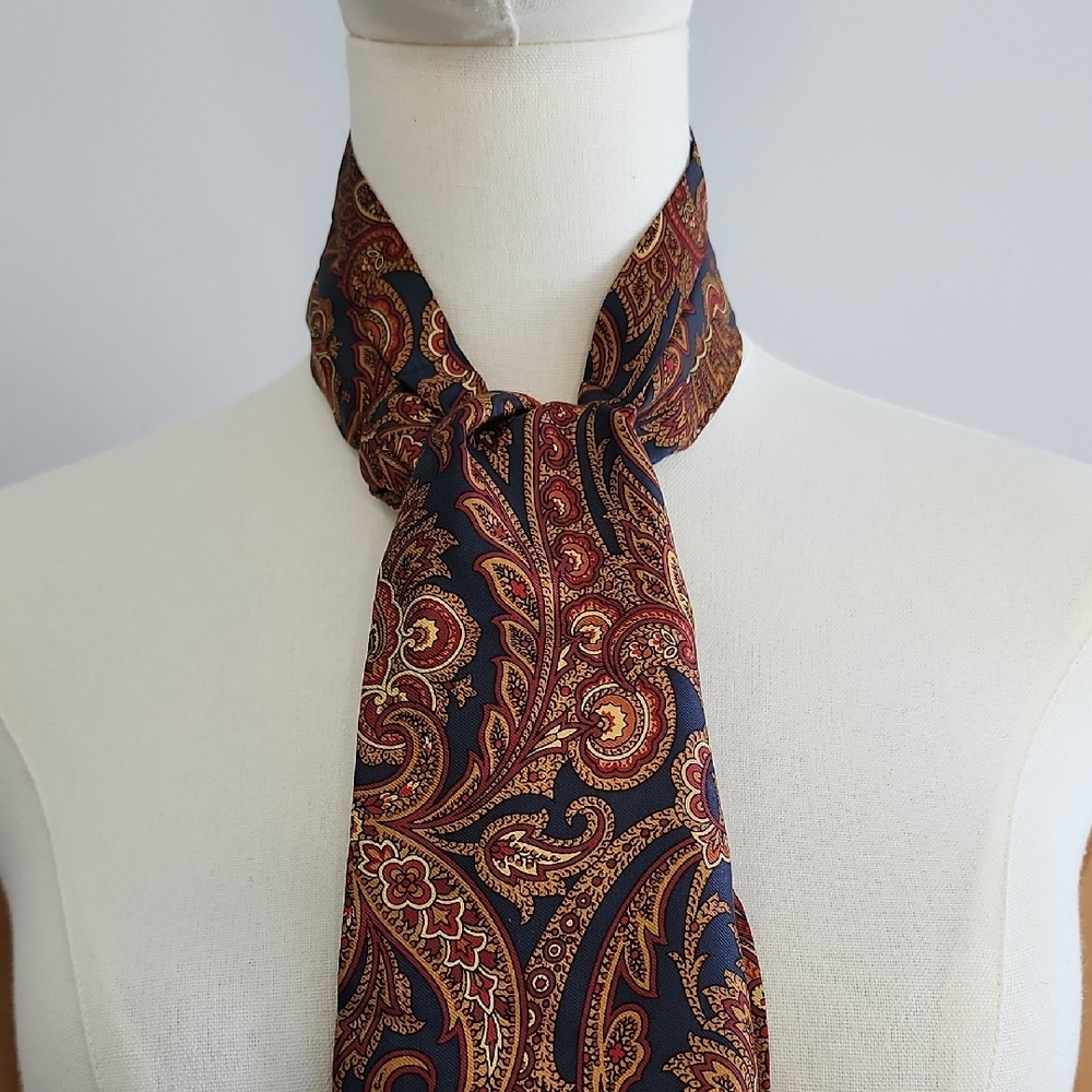 John Comfort Paisley Silk Tie